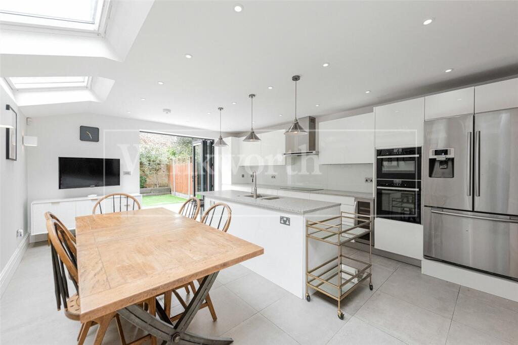 4 bed Mid Terraced House for rent in Willesden. From Winkworth - Kensal Rise & Queen's Park
