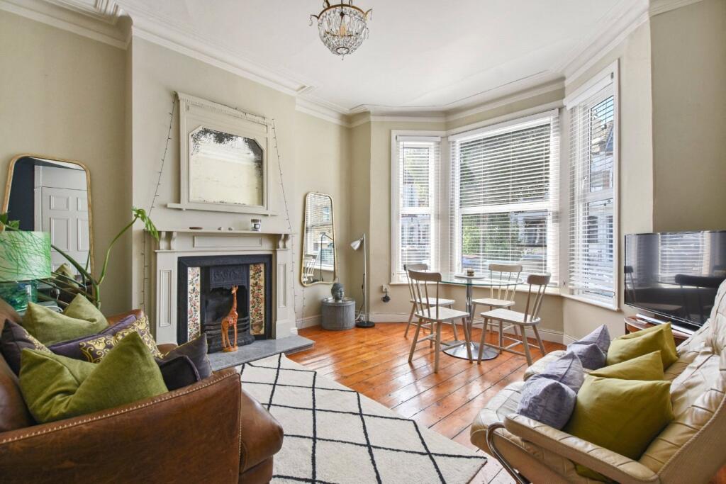 2 bed Apartment for rent in Willesden. From Winkworth - Kensal Rise & Queen's Park