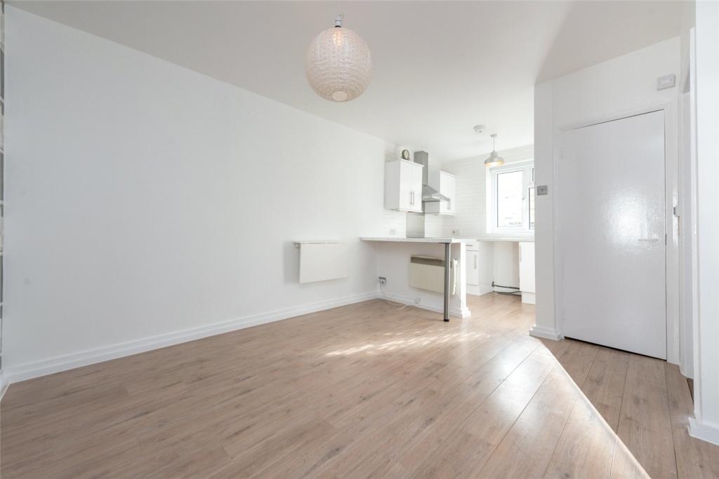 1 bed Apartment for rent in Willesden. From Winkworth - Kensal Rise & Queen's Park