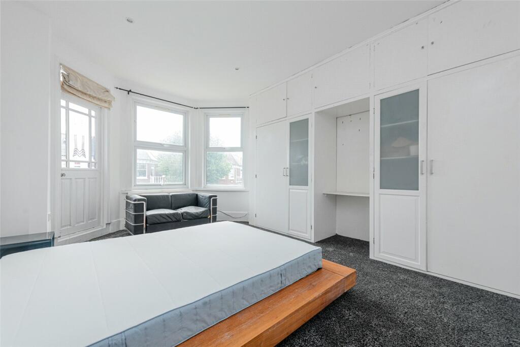 3 bed Apartment for rent in London. From Winkworth - Kensal Rise & Queen's Park 3 bed Apartment for rent in London. From Winkworth - Kensal Rise & Queen's Park