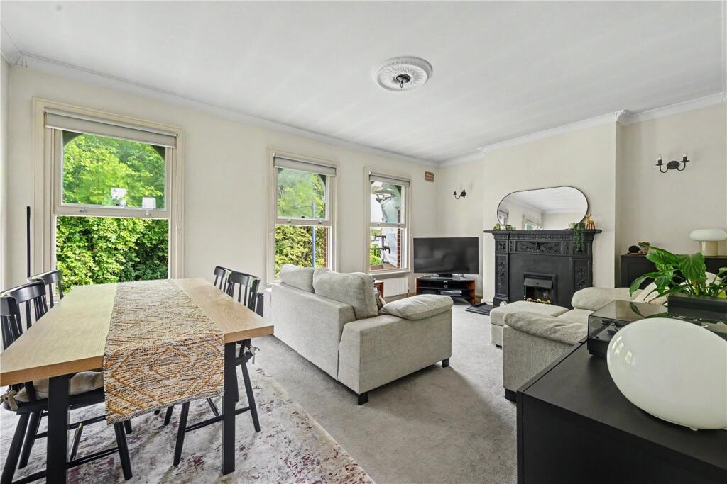 2 bed Apartment for rent in Willesden. From Winkworth - Kensal Rise & Queen's Park