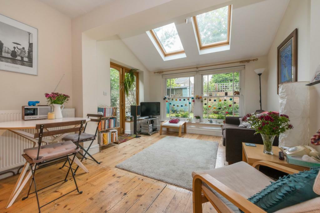 2 bed Apartment for rent in Willesden. From Winkworth - Kensal Rise & Queen's Park 2 bed Apartment for rent in Willesden. From Winkworth - Kensal Rise & Queen's Park