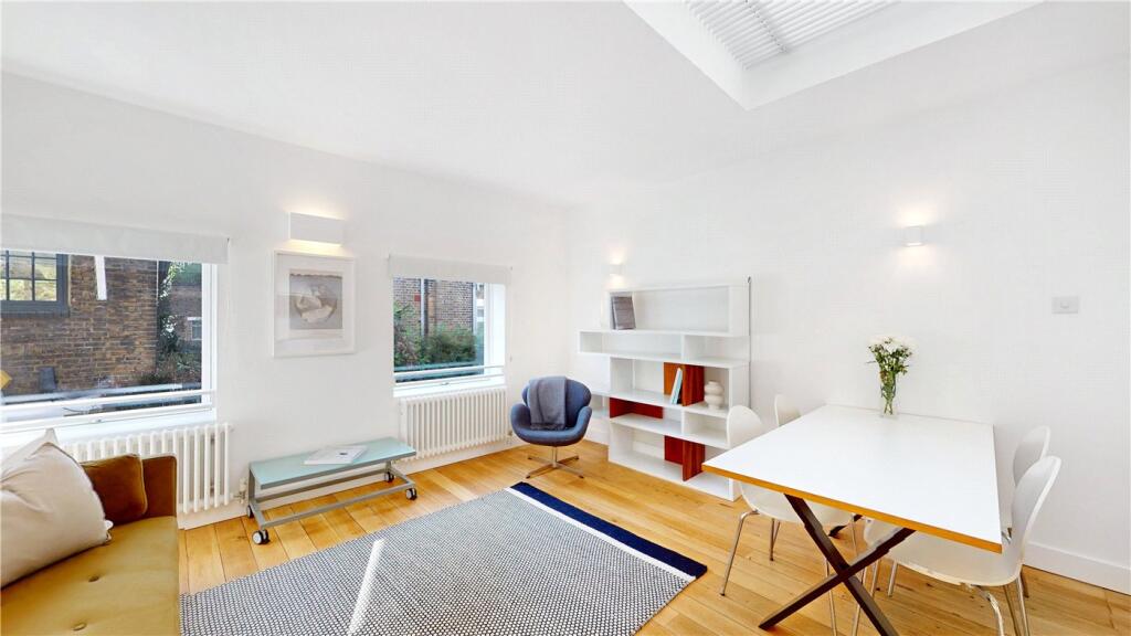 1 bed Mid Terraced House for rent in Camden Town. From Winkworth - Kentish Town