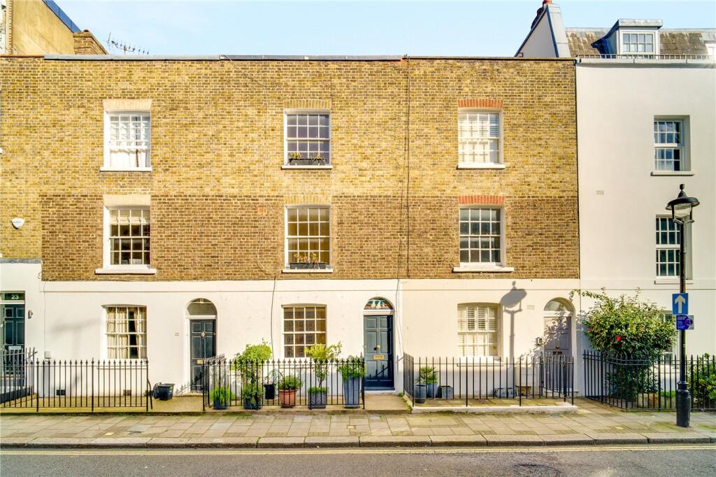 3 bed Mid Terraced House for rent in London. From Winkworth - Knightsbridge