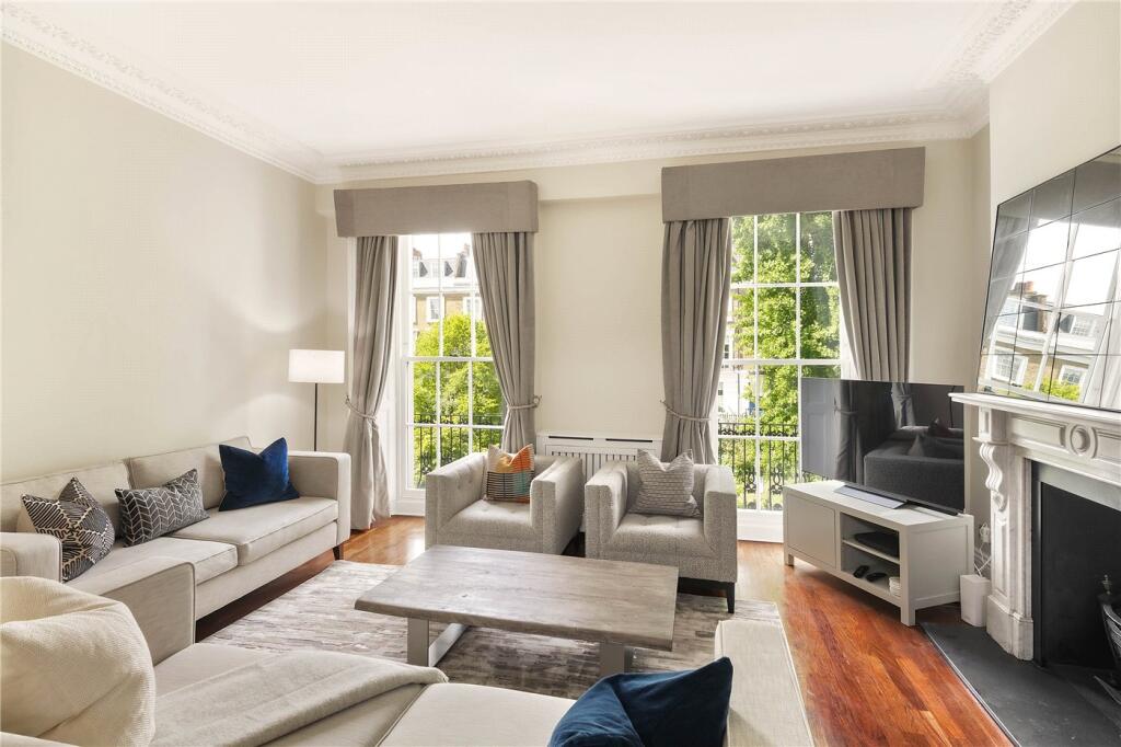 5 bed Mid Terraced House for rent in Chelsea. From Winkworth - Knightsbridge