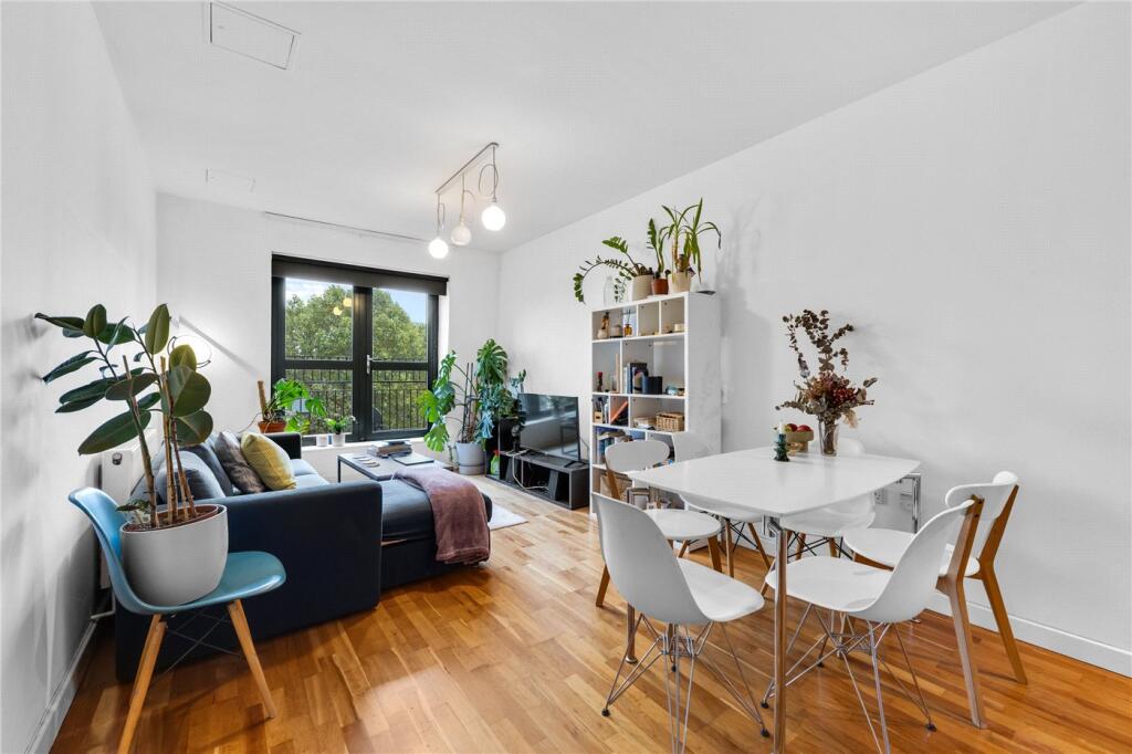 2 bed Apartment for rent in Bethnal Green. From Winkworth - Shoreditch 2 bed Apartment for rent in Bethnal Green. From Winkworth - Shoreditch