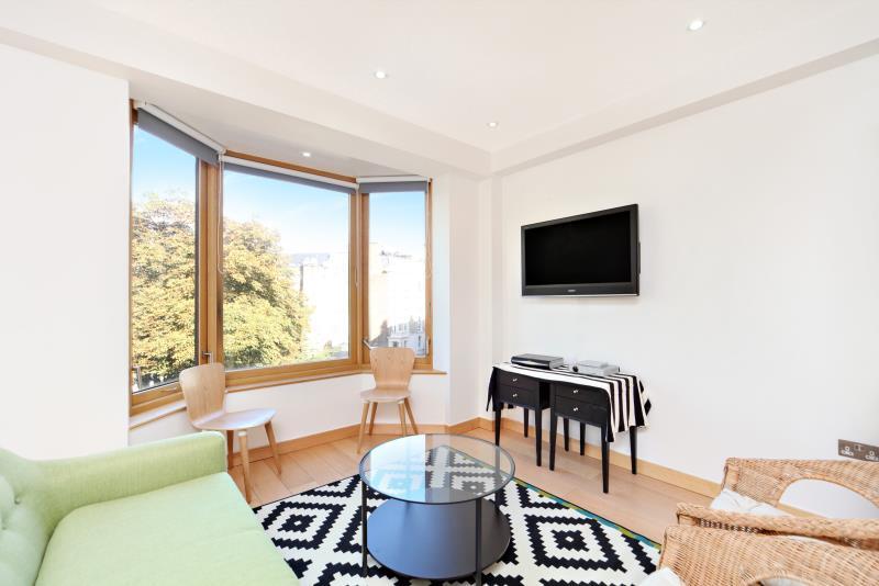 2 bed Apartment for rent in London. From Winkworth - South Kensington