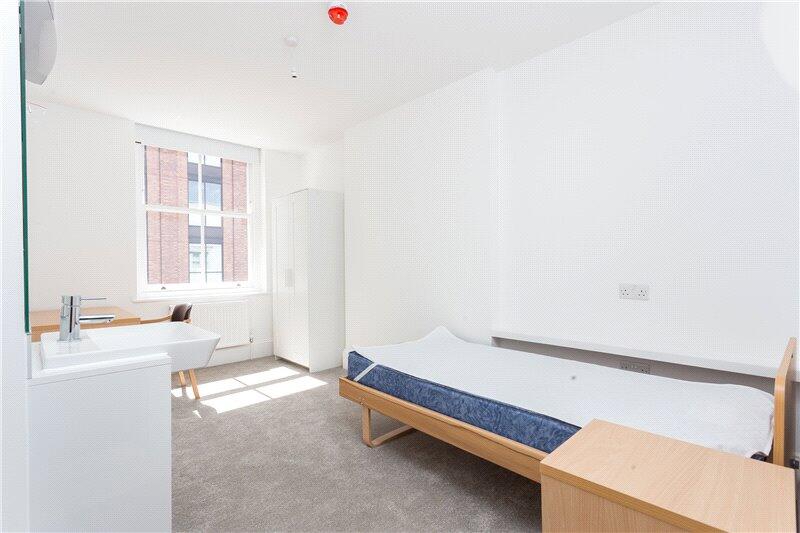 1 bed House Share for rent in London. From Winkworth - South Kensington