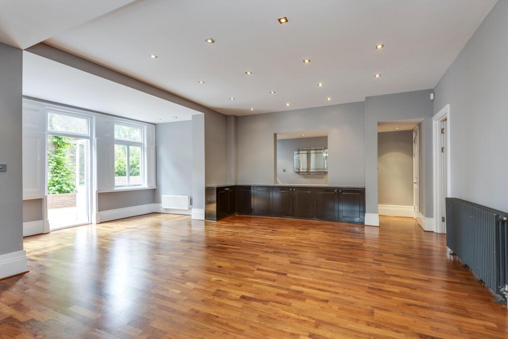 3 bed Apartment for rent in Paddington. From Winkworth - St Johns Wood