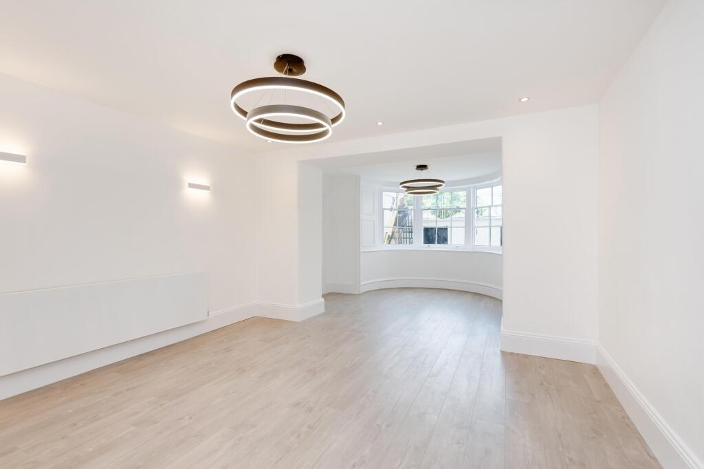 5 bed Mid Terraced House for rent in London. From Winkworth - St Johns Wood