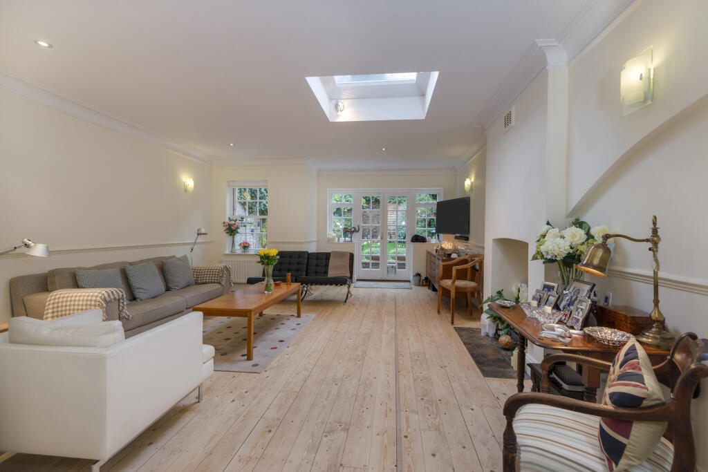 4 bed Mid Terraced House for rent in London. From Winkworth - St Johns Wood