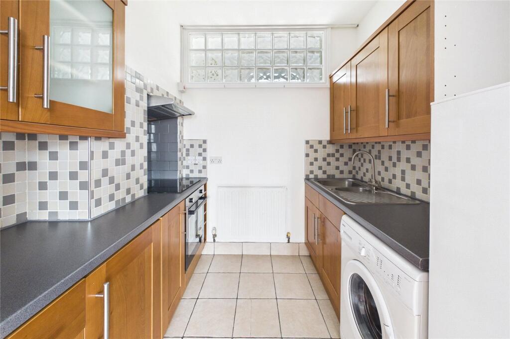 2 bed Apartment for rent in Camberwell. From Winkworth - Streatham
