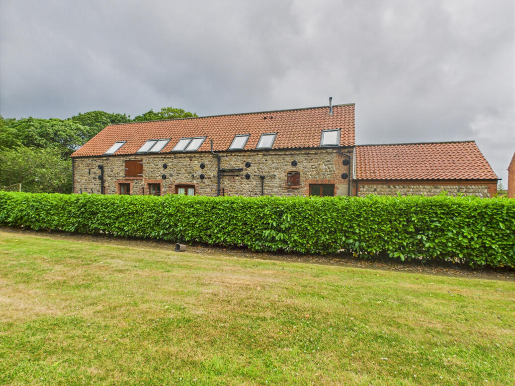 4 bed Detached for rent in Atwick. From Dee Atkinson & Harrison - Driffield 4 bed Detached for rent in Atwick. From Dee Atkinson & Harrison - Driffield