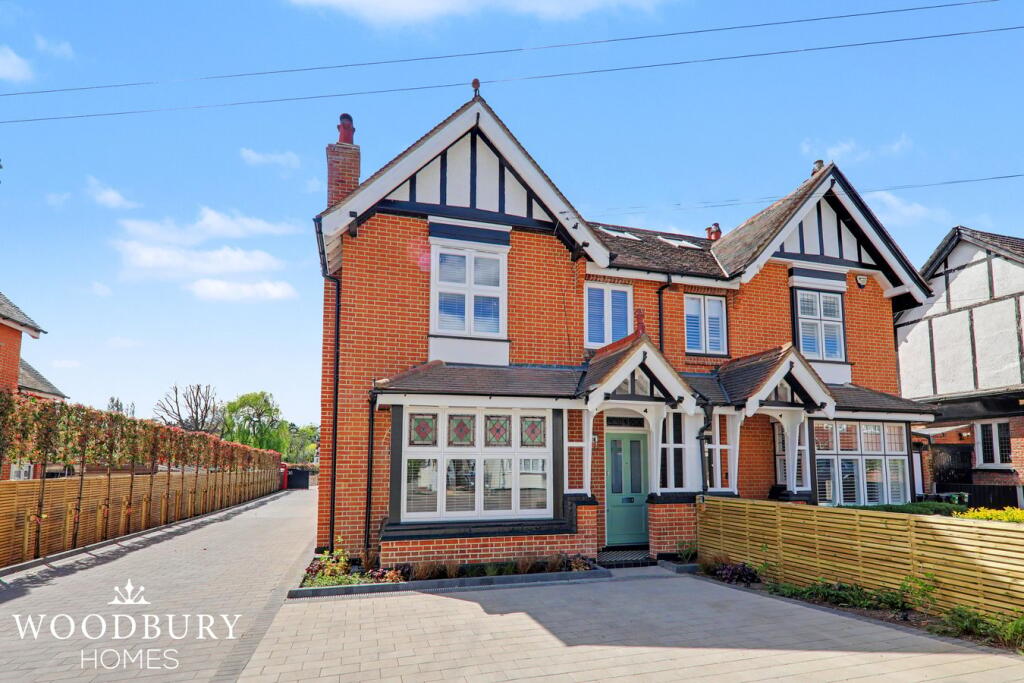 5 bed Semi Detached for rent in Loughton. From Woodbury Homes - Loughton