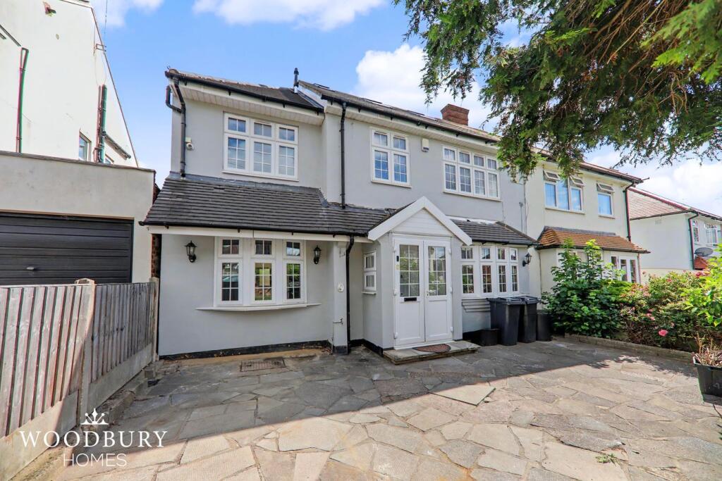 5 bed Semi Detached for rent in Woodford. From Woodbury Homes - Loughton 5 bed Semi Detached for rent in Woodford. From Woodbury Homes - Loughton
