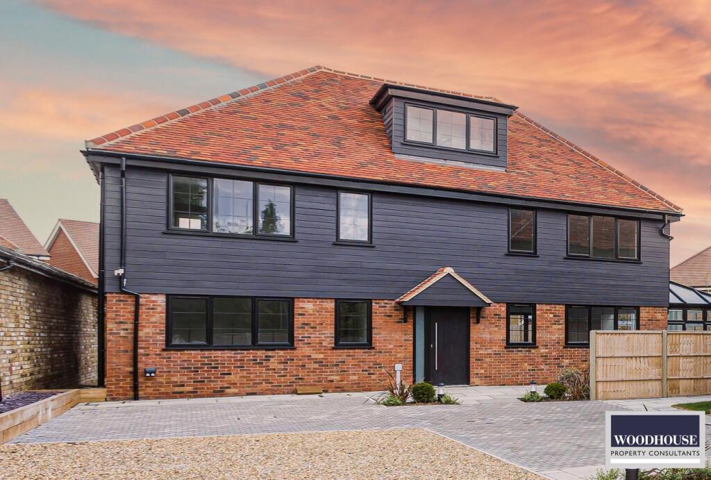 4 bed Detached for rent in Goff's Oak. From Woodhouse - Cheshunt 4 bed Detached for rent in Goff's Oak. From Woodhouse - Cheshunt