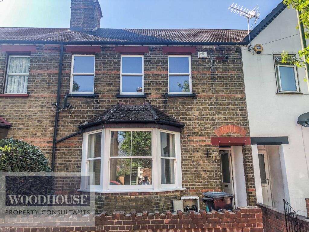 3 bed Mid Terraced House for rent in Waltham Cross. From Woodhouse - Cheshunt