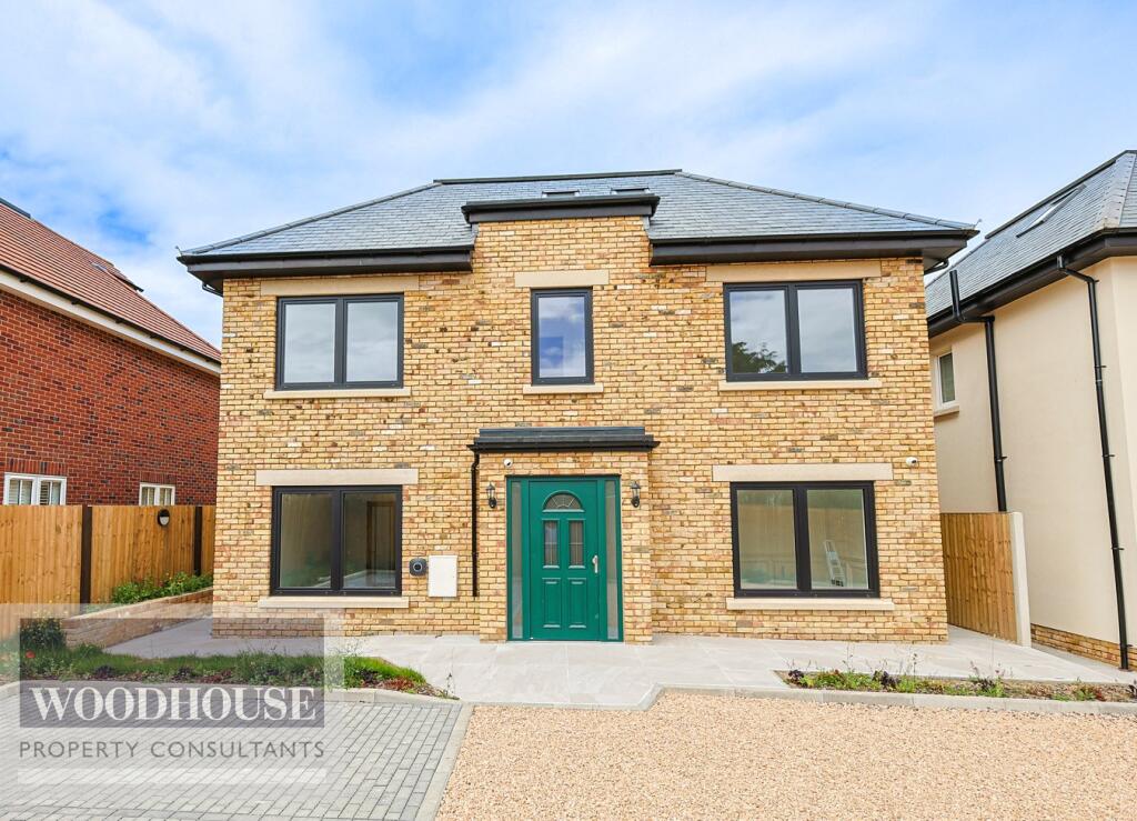 5 bed Detached for rent in Goff's Oak. From Woodhouse - Cheshunt