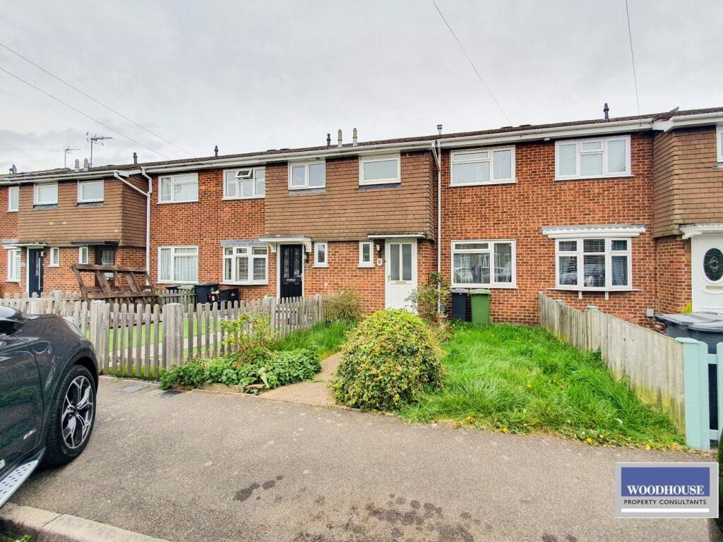 3 bed Mid Terraced House for rent in Wormley West End. From Woodhouse - Cheshunt