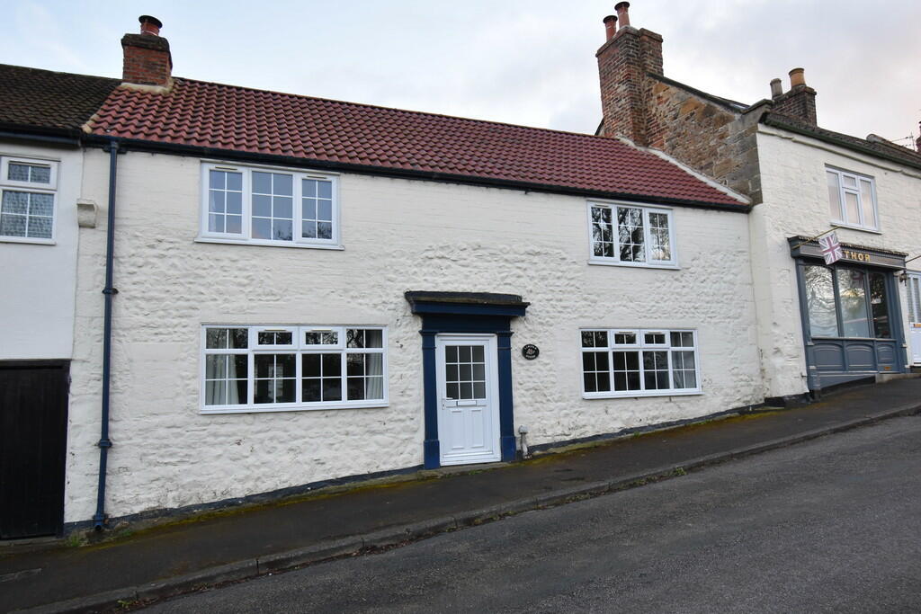 3 bed Mid Terraced House for rent in Hutton Rudby. From Youngs RPS - Northallerton