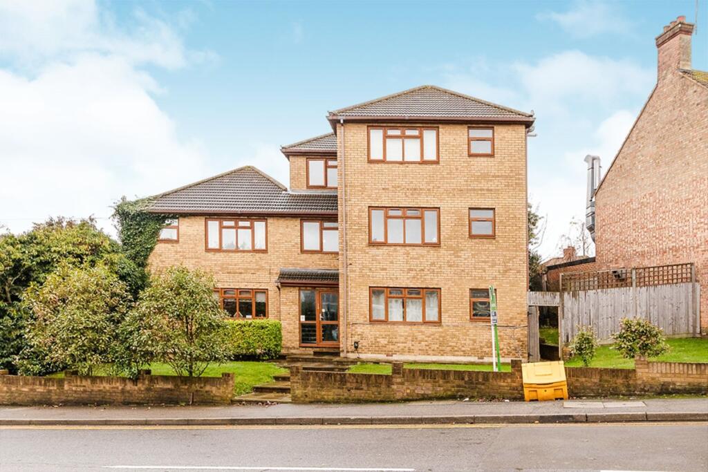 2 bed 1st Floor Flat for rent in Crayford. From Your Move - Bexleyheath
