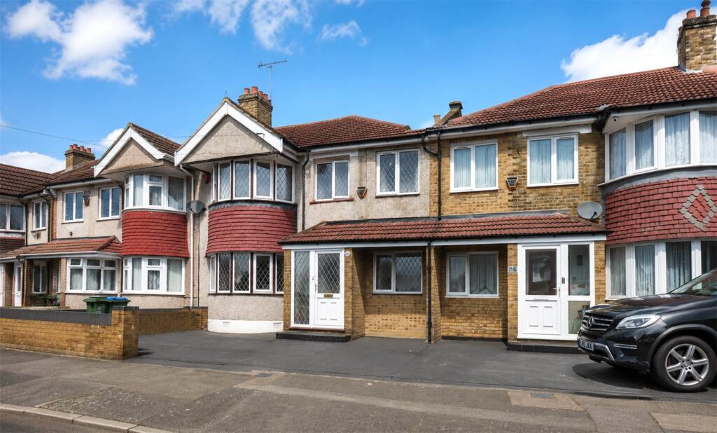 4 bed Mid Terraced House for rent in Bexley. From Your Move - Bexleyheath