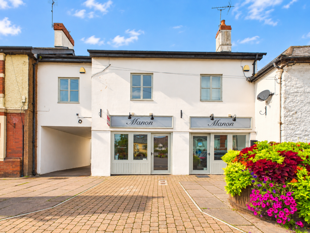 2 bed Apartment for rent in Brynbuga. From Digby Turner & Co - Usk