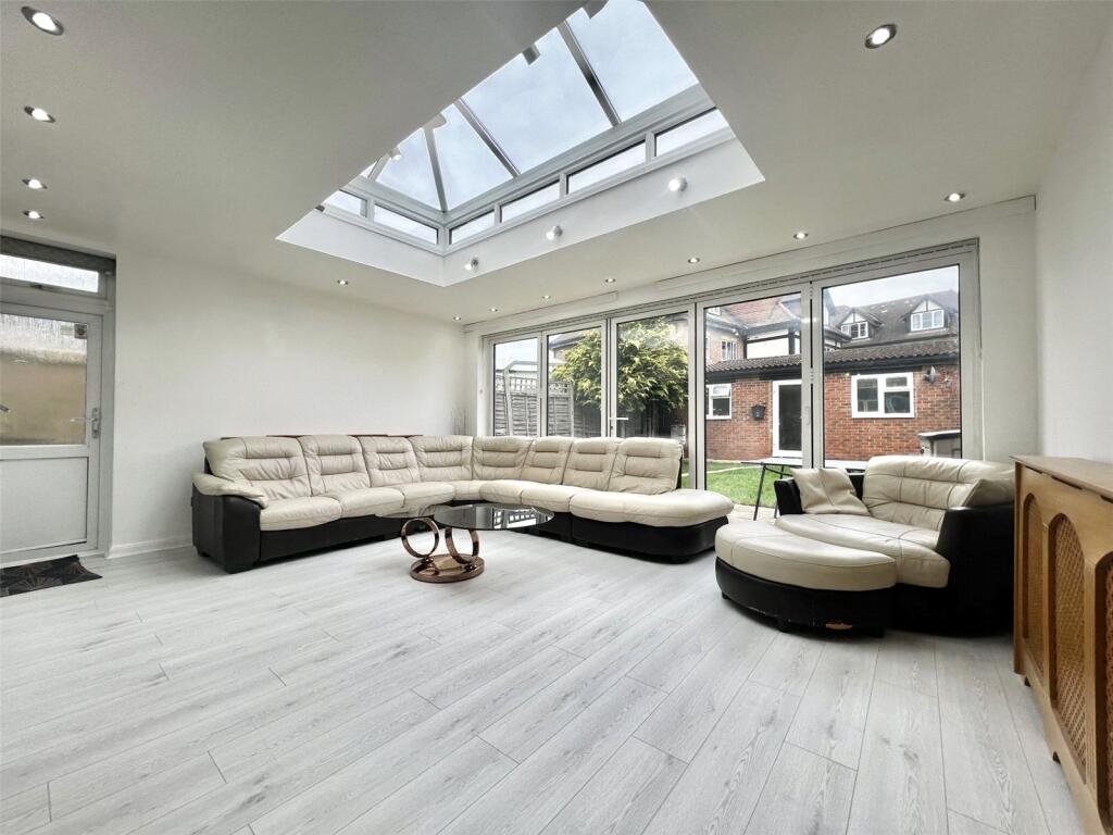 4 bed Detached for rent in Stanmore. From Your Move - Whickham