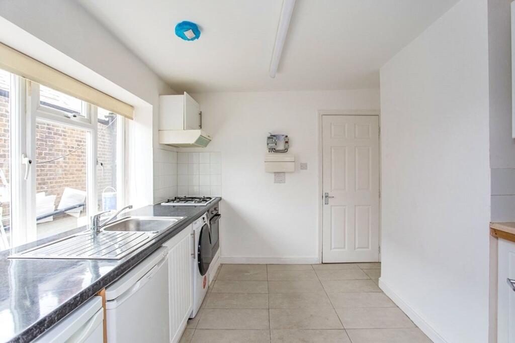 1 bed 1st Floor Flat for rent in Radlett. From Your Move - Whickham 1 bed 1st Floor Flat for rent in Radlett. From Your Move - Whickham
