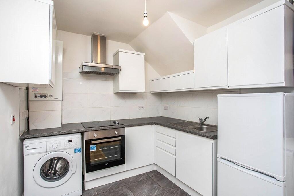 3 bed 1st Floor Flat for rent in Watford. From Your Move - Whickham