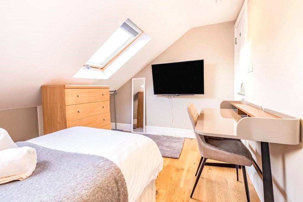 4 bed House Share for rent in Watford. From Your Move - Whickham 4 bed House Share for rent in Watford. From Your Move - Whickham