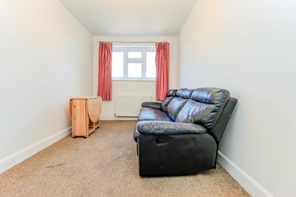 1 bed 1st Floor Flat for rent in Watford. From Your Move - Whickham