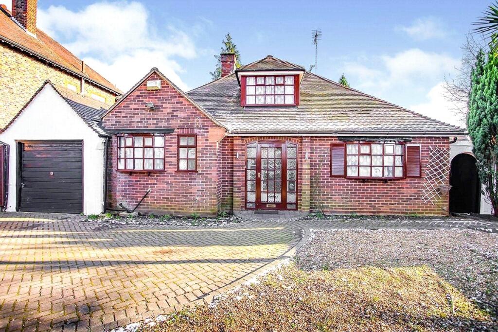 5 bed Bungalow for rent in Watford. From Your Move - Whickham 5 bed Bungalow for rent in Watford. From Your Move - Whickham