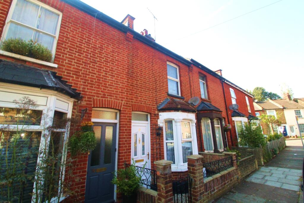 2 bed Mid Terraced House for rent in Watford. From Your Move - Whickham 2 bed Mid Terraced House for rent in Watford. From Your Move - Whickham
