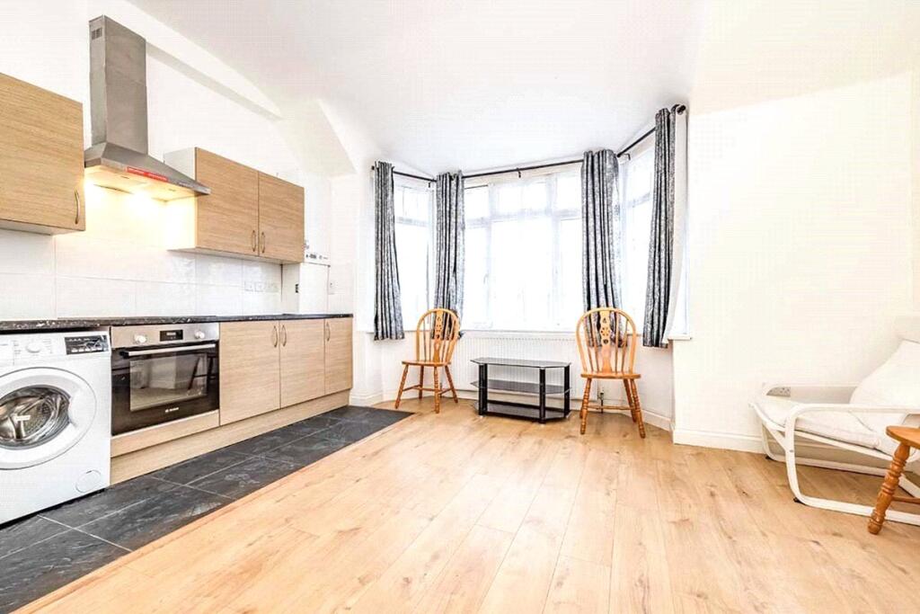 1 bed 1st Floor Flat for rent in Watford. From Your Move - Whickham
