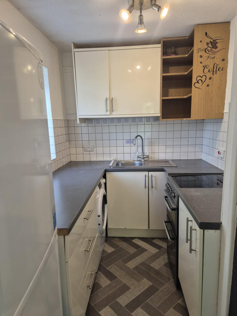 0 bed 1st Floor Flat for rent in Lane End. From Domlets Ltd - Warrington