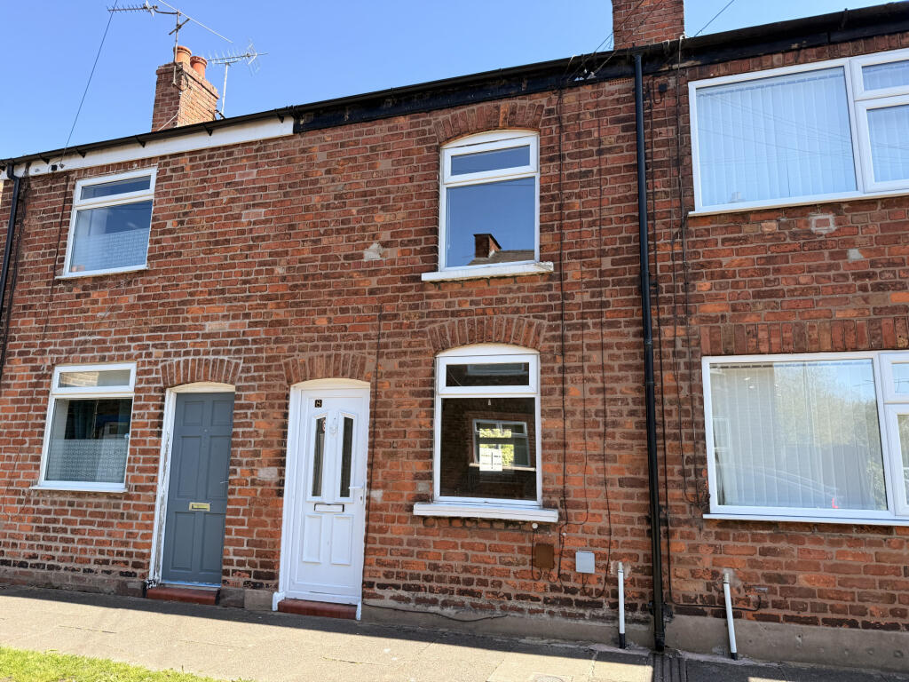 2 bed Mid Terraced House for rent in Northwich. From Domlets Ltd - Warrington