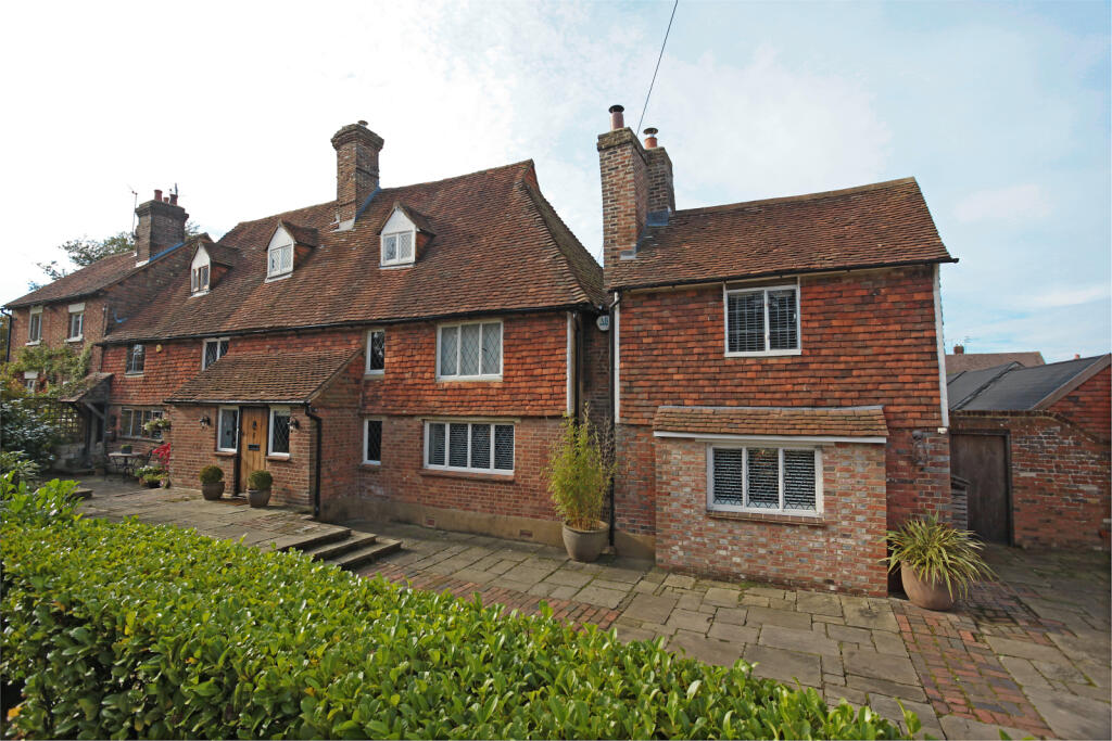 4 bed Detached for rent in Tunbridge Wells. From Doorknobs Ltd - Tunbridge Wells 4 bed Detached for rent in Tunbridge Wells. From Doorknobs Ltd - Tunbridge Wells