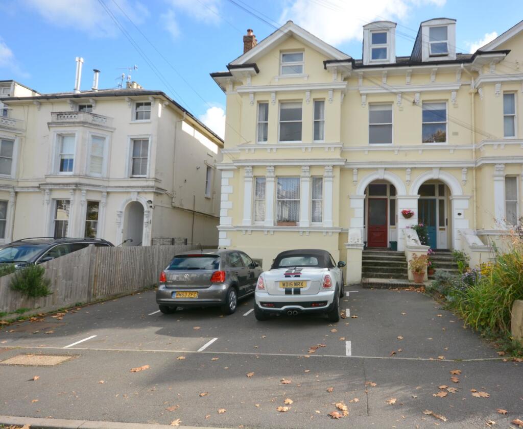 2 bed 1st Floor Flat for rent in Tunbridge Wells. From Doorknobs Ltd - Tunbridge Wells