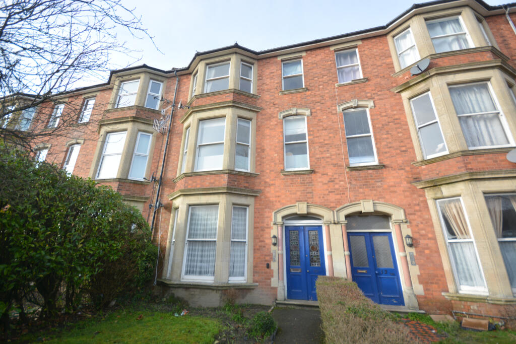 2 bed 1st Floor Flat for rent in Southborough. From Doorknobs Ltd - Tunbridge Wells