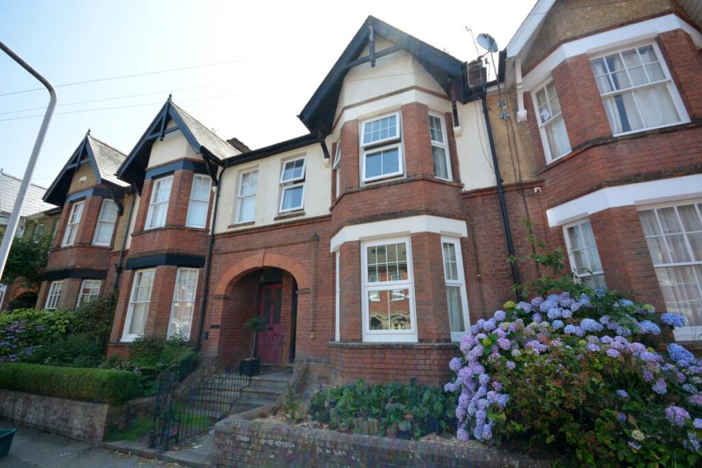 1 bed 1st Floor Flat for rent in Southborough. From Doorknobs Ltd - Tunbridge Wells