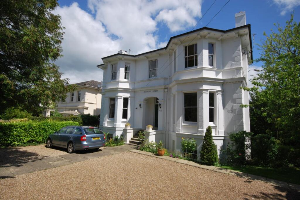 2 bed 1st Floor Flat for rent in Tunbridge Wells. From Doorknobs Ltd - Tunbridge Wells