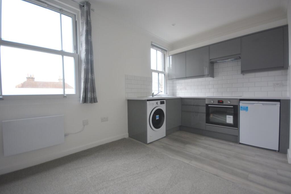 1 bed 1st Floor Flat for rent in Tunbridge Wells. From Doorknobs Ltd - Tunbridge Wells