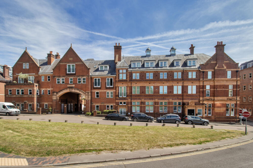 2 bed 1st Floor Flat for rent in Tunbridge Wells. From Doorknobs Ltd - Tunbridge Wells