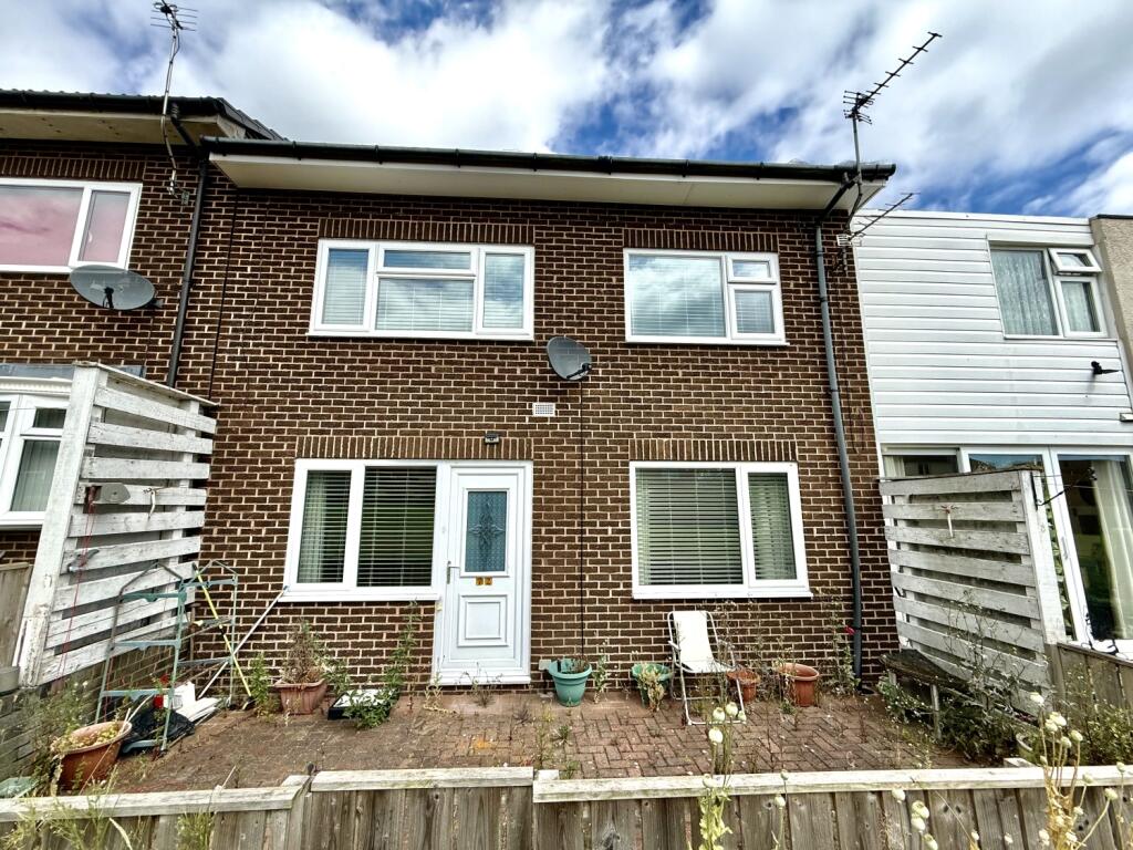 3 bed Mid Terraced House for rent in Peterlee. From Dowen - Peterlee 3 bed Mid Terraced House for rent in Peterlee. From Dowen - Peterlee