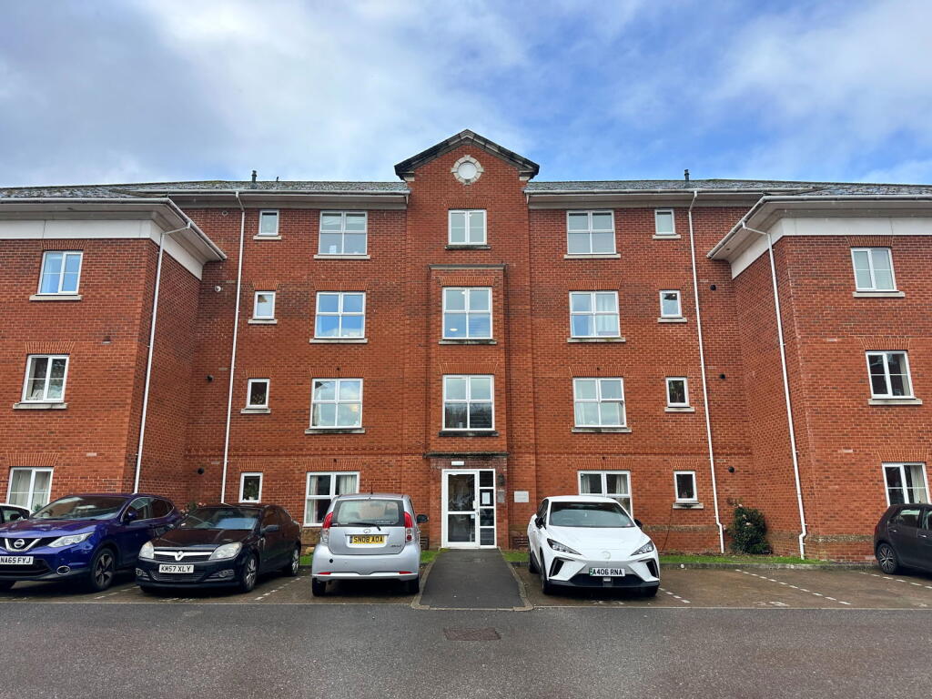2 bed 1st Floor Flat for rent in Newbury. From Downer & Co - Newbury