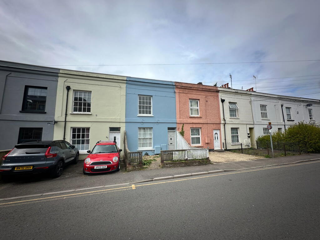 3 bed Mid Terraced House for rent in Newbury. From Downer & Co - Newbury 3 bed Mid Terraced House for rent in Newbury. From Downer & Co - Newbury