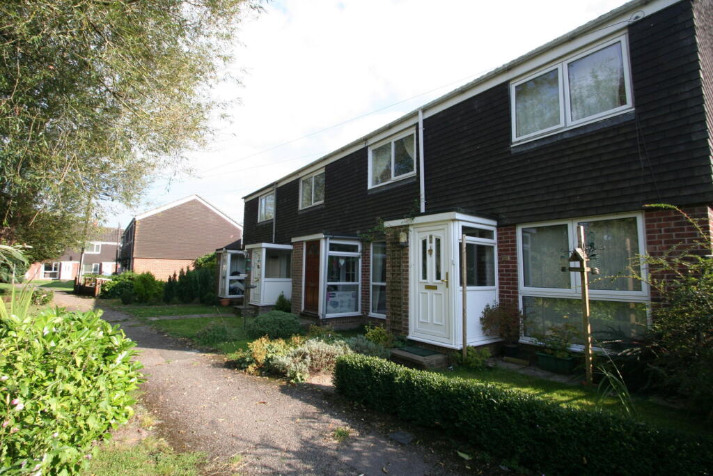 2 bed Mid Terraced House for rent in Newbury. From Downer & Co - Newbury 2 bed Mid Terraced House for rent in Newbury. From Downer & Co - Newbury
