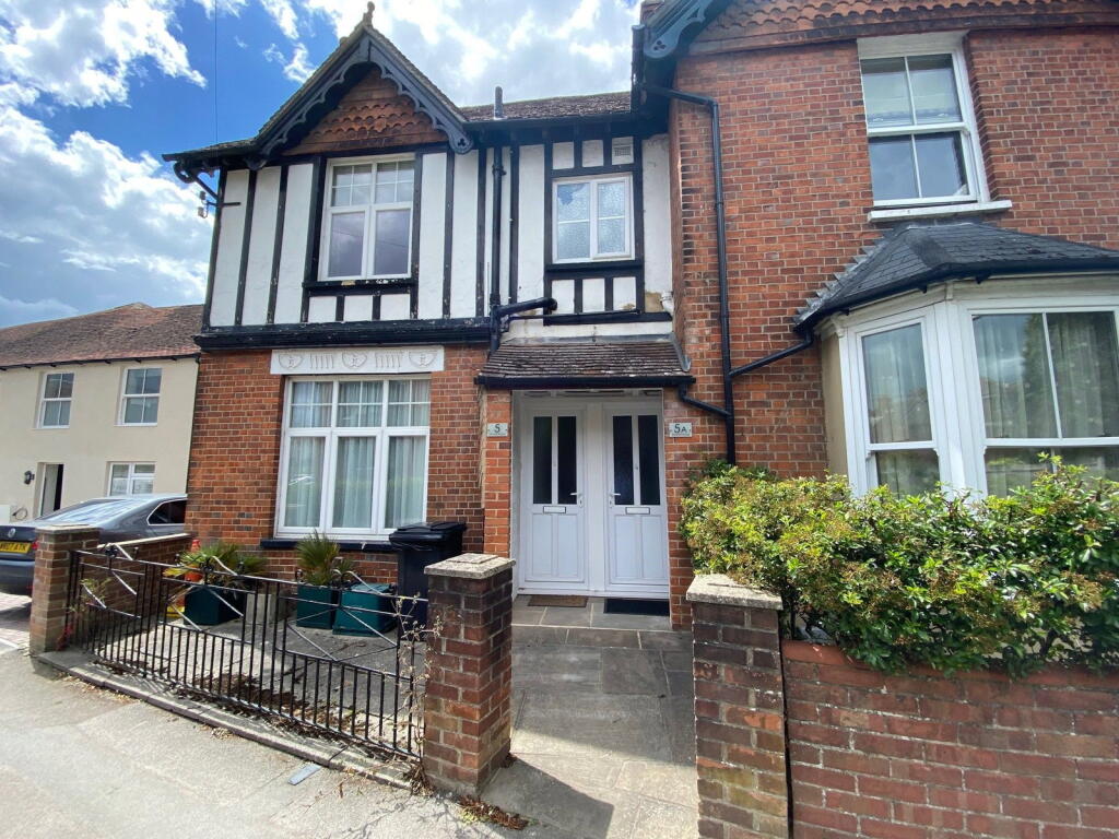 2 bed 1st Floor Flat for rent in Newbury. From Downer & Co - Newbury