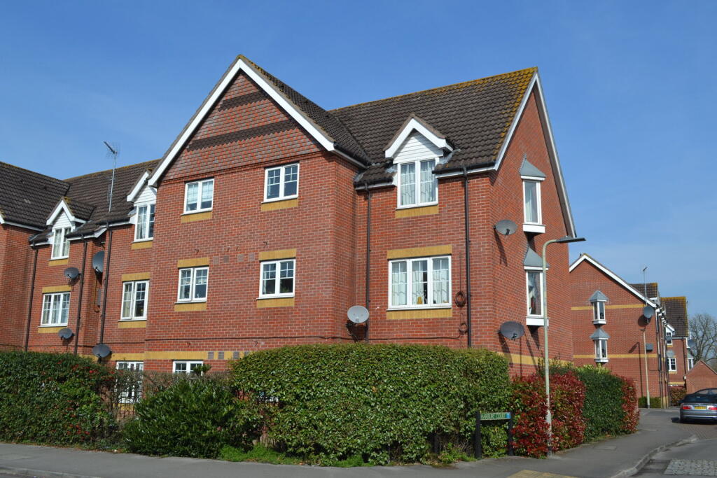 2 bed 1st Floor Flat for rent in Newbury. From Downer & Co - Newbury